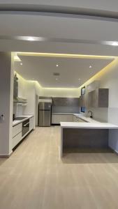 شقة فاخرة للايجار عرقة الرياض